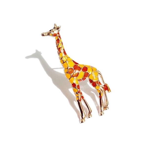 Giraffe Pin Brooch Enamel Painted Gold Alloy Animal Jungle - Picture 3 of 3